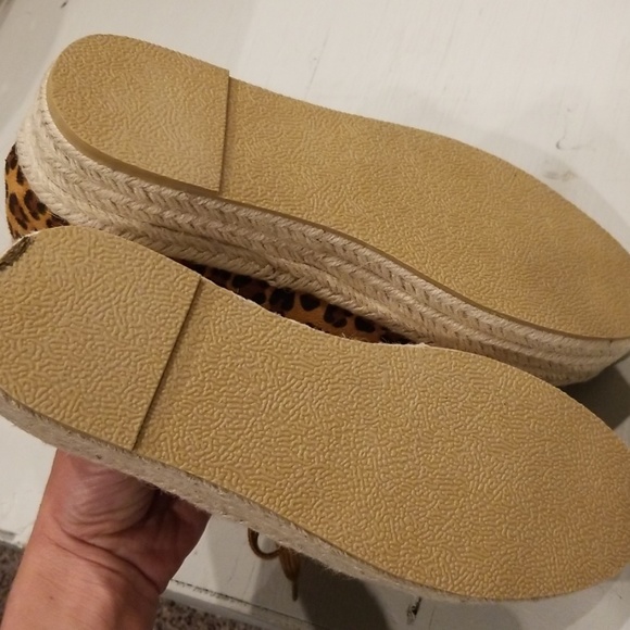 Cheetah sneaker - Picture 4 of 4